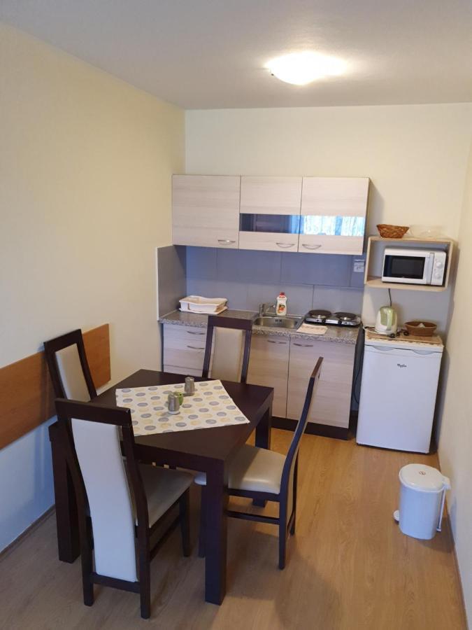Privat Bartky Apartment Vrbov Ngoại thất bức ảnh