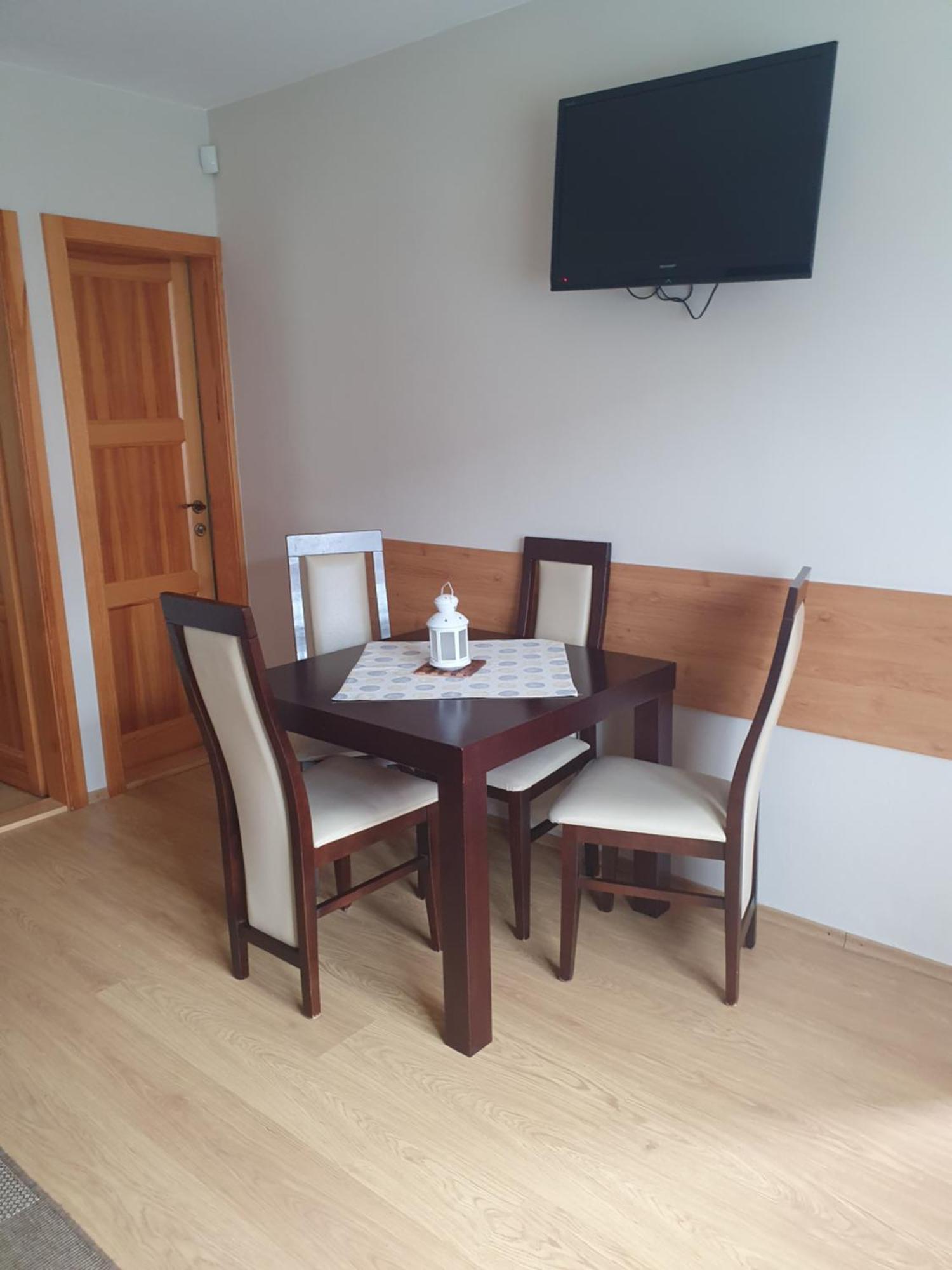 Privat Bartky Apartment Vrbov Phòng bức ảnh