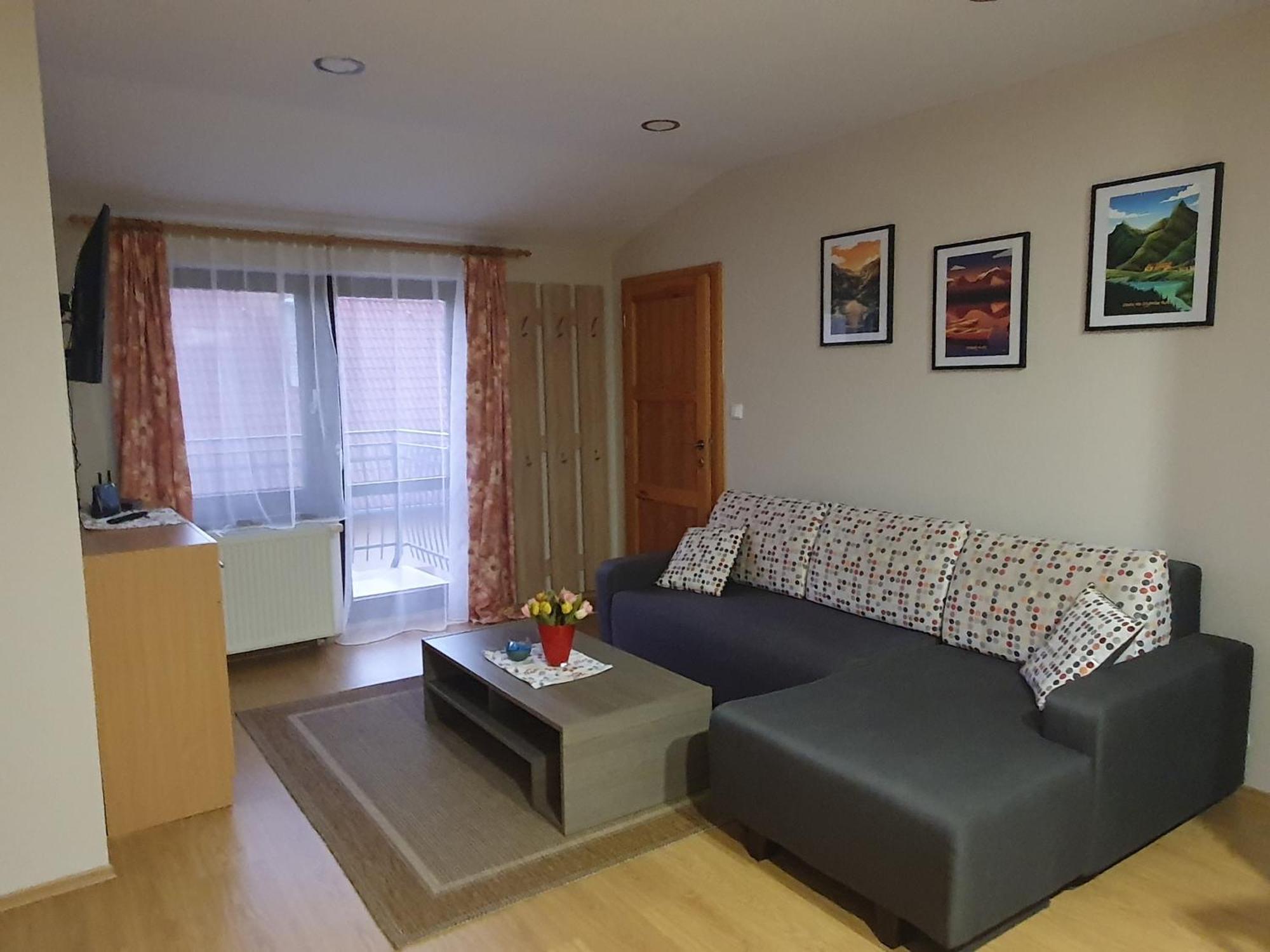 Privat Bartky Apartment Vrbov Ngoại thất bức ảnh