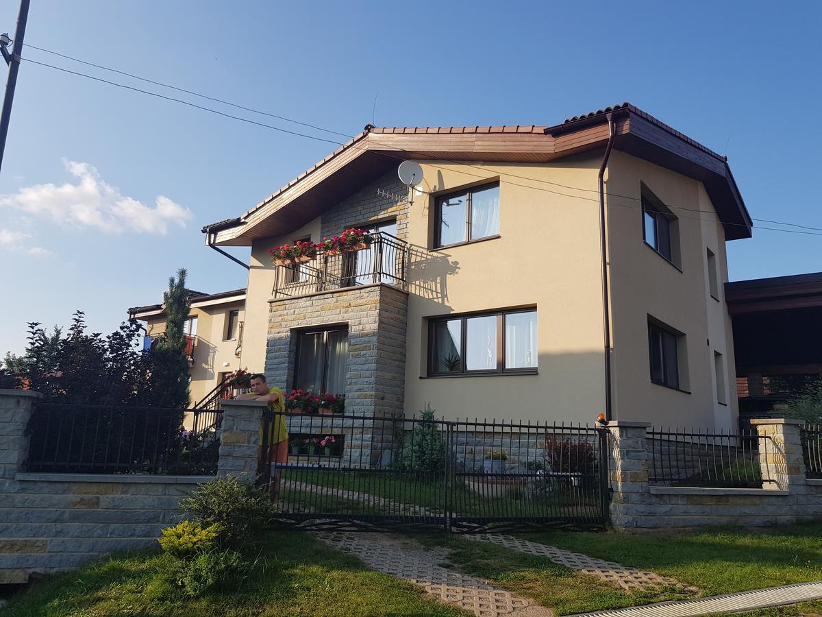 Privat Bartky Apartment Vrbov Ngoại thất bức ảnh